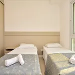 Lessence Jurerê, Apartamento 2 suítes em condomínio com piscina de borda infinita P176